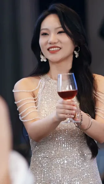 โชคดีสองเท่า! พ่อบ้ายนายหาญนั้นเป็นผู้ยิ่งใหญ่