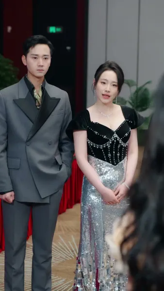 เห็นกงจักรเป็นดอกบัว