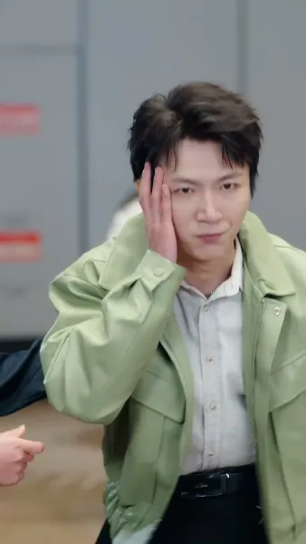 เห็นกงจักรเป็นดอกบัว