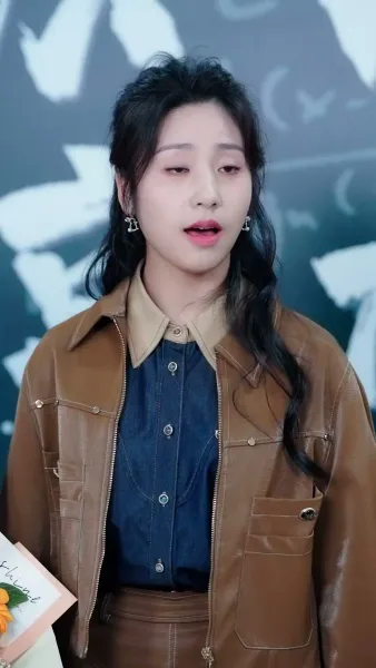 เห็นกงจักรเป็นดอกบัว