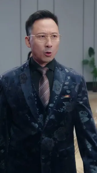 เห็นกงจักรเป็นดอกบัว