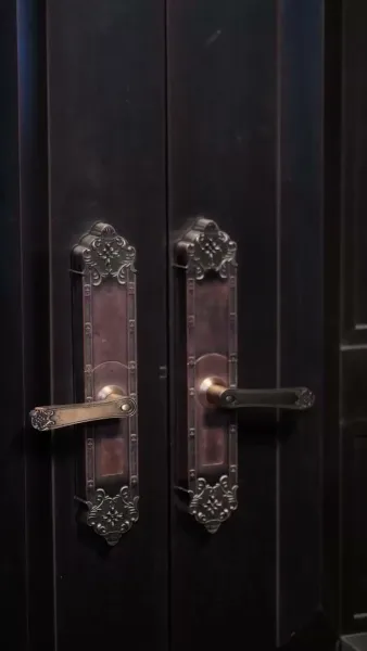 เห็นกงจักรเป็นดอกบัว