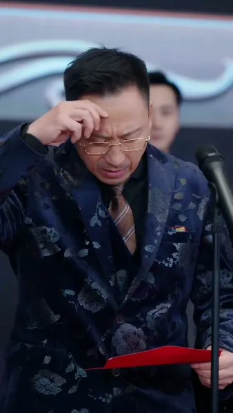 เห็นกงจักรเป็นดอกบัว