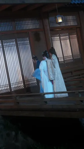 อัครเสนาบดีสองหน้าของข้า  