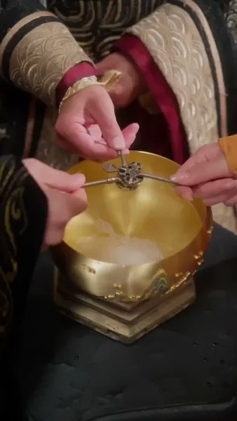 อัครเสนาบดีสองหน้าของข้า  