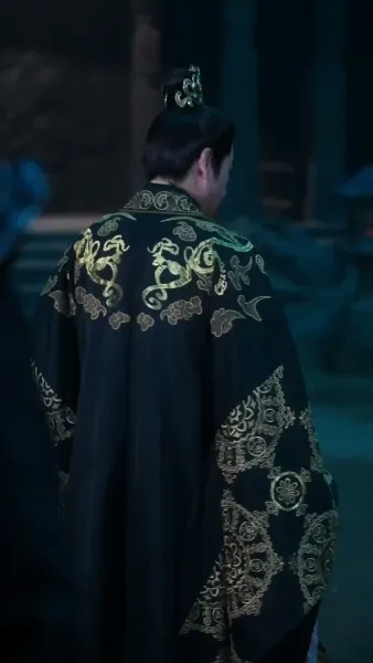 อัครเสนาบดีสองหน้าของข้า  