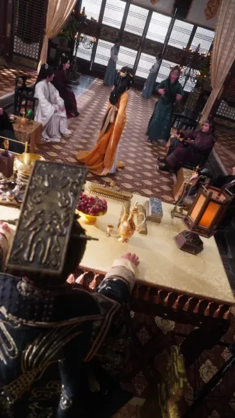 อัครเสนาบดีสองหน้าของข้า  