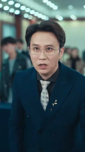 จ้าวอัจฉริยะผู้ท้าทาย กฎเกณฑ์