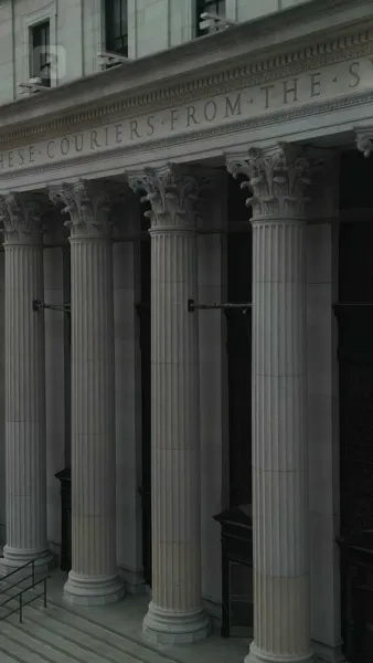 คุณนักสืบหญิง และ คุณชายหัวขโมย