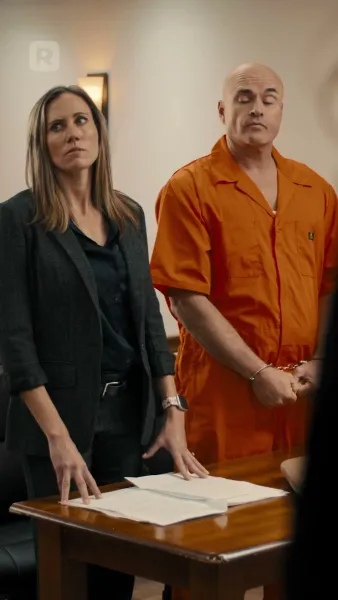 คุณนักสืบหญิง และ คุณชายหัวขโมย