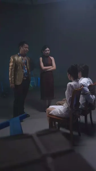 คุณพ่อส่งของ มหาเศรษฐี(พากย์เสียง)