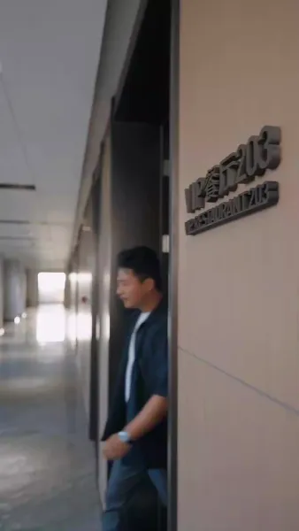 คุณพ่อส่งของ มหาเศรษฐี(พากย์เสียง)