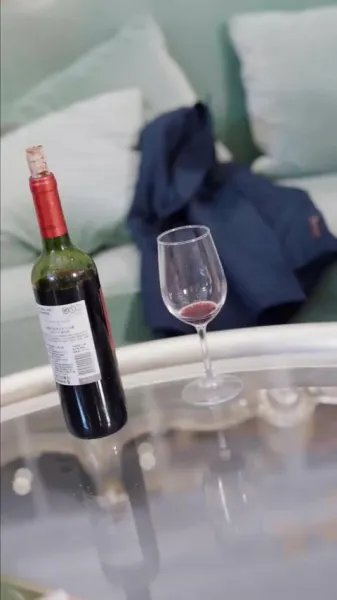 เสียงสะท้อนแห่งความเสียใจ