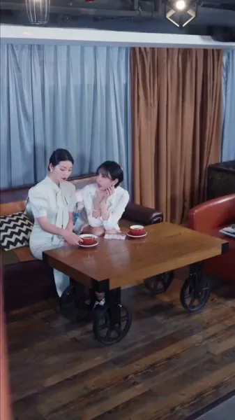 เสียงสะท้อนแห่งความเสียใจ