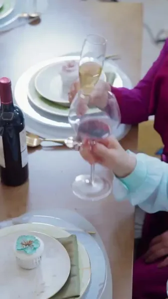 เสียงสะท้อนแห่งความเสียใจ