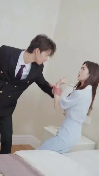 เสียงสะท้อนแห่งความเสียใจ