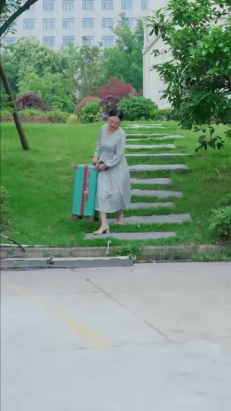 เสียงสะท้อนแห่งความเสียใจ