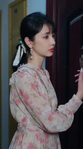 เสียงสะท้อนแห่งความเสียใจ