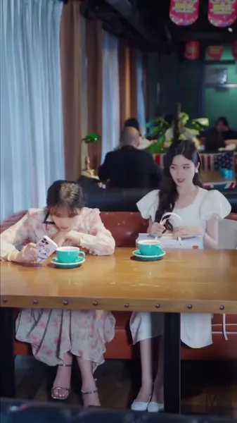 เสียงสะท้อนแห่งความเสียใจ