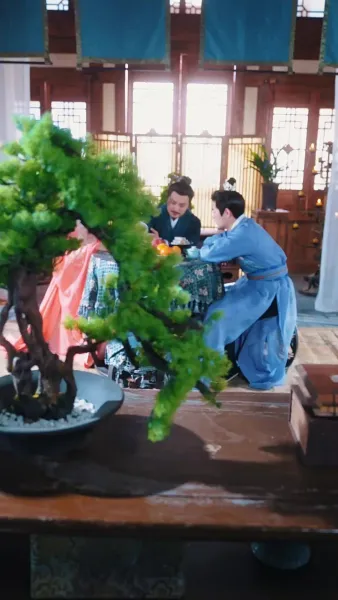 เธอคือยอดปราชญ์ แต่พ่อของเธอเป็นอ๋อง