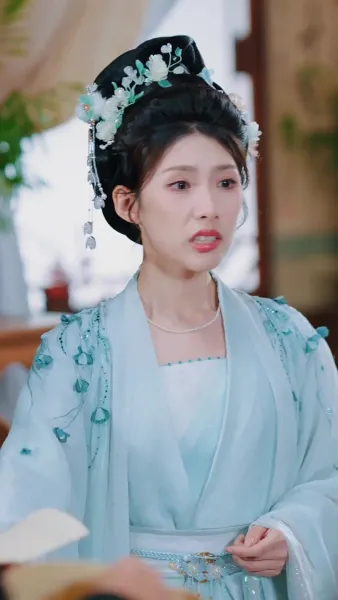 เธอคือยอดปราชญ์ แต่พ่อของเธอเป็นอ๋อง