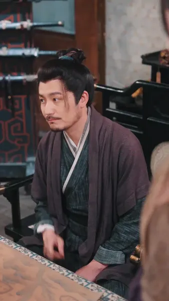 เธอคือยอดปราชญ์ แต่พ่อของเธอเป็นอ๋อง