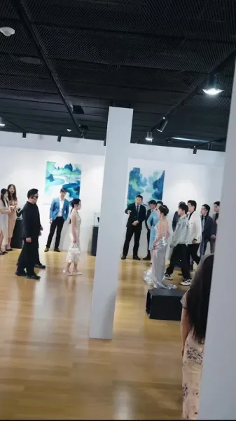 ข้ามผ่านหมื่นภูเขา