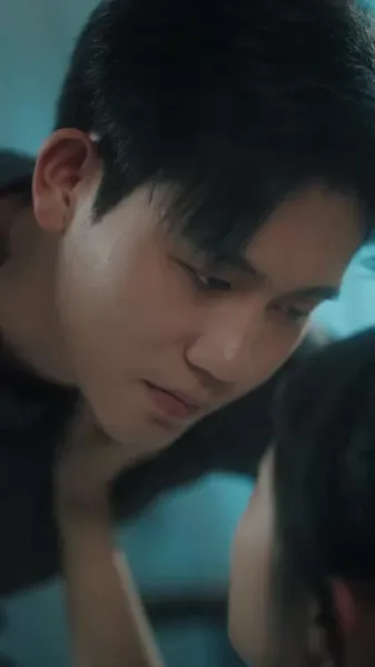 เมฆหมอกและความรักที่ซ่อนเร้น