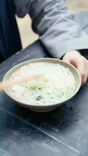 รักแรกผลิบาน