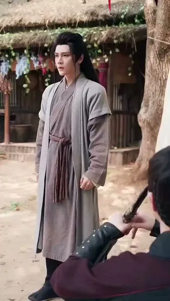 รักแรกผลิบาน