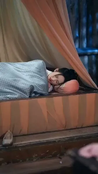 รักแรกผลิบาน