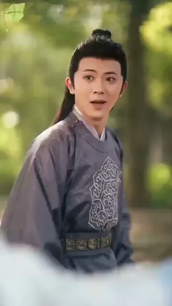 รักแรกผลิบาน