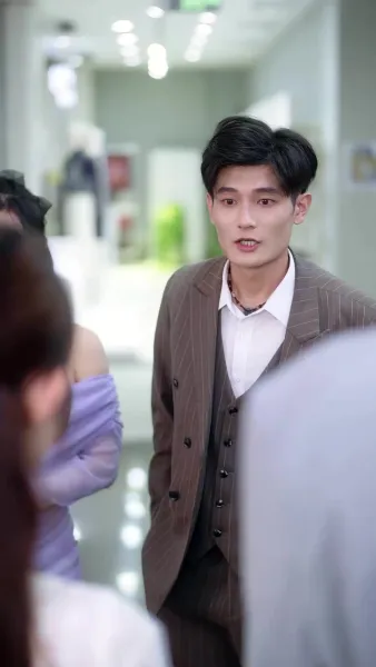 จากพี่เลี้ยงสู่ไอดอลบอส(พากย์ไทย)