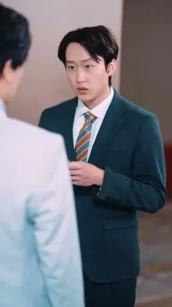 มงกุฎนั้นไม่เคยเป็นของเธอ