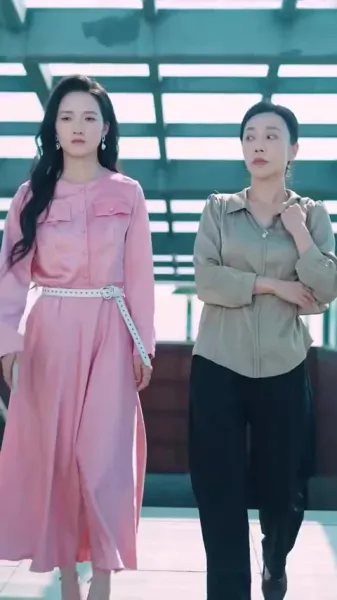 มงกุฎนั้นไม่เคยเป็นของเธอ