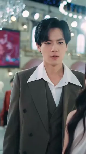 มงกุฎนั้นไม่เคยเป็นของเธอ