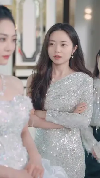 มงกุฎนั้นไม่เคยเป็นของเธอ