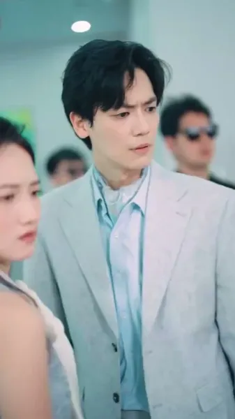 มงกุฎนั้นไม่เคยเป็นของเธอ