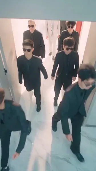 มงกุฎนั้นไม่เคยเป็นของเธอ