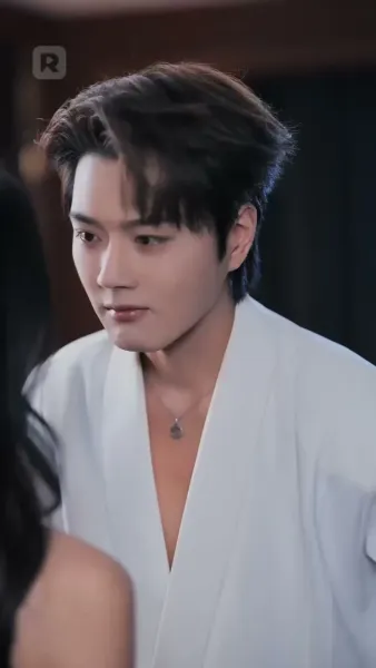 จมดิ่งในราตรีขาว