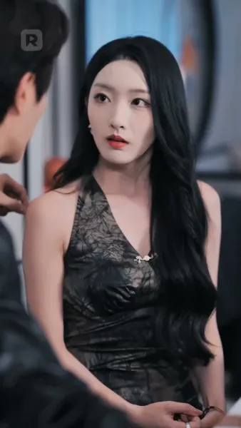 จมดิ่งในราตรีขาว