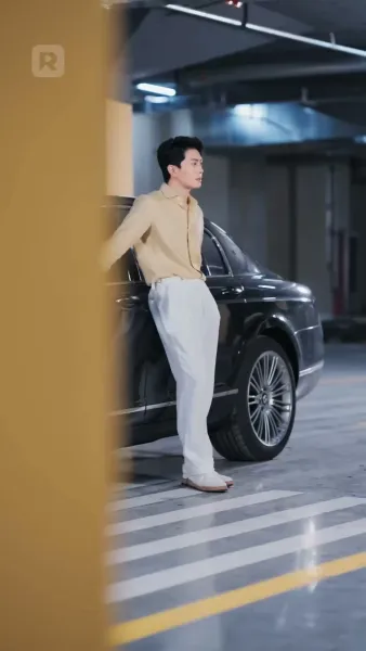 จมดิ่งในราตรีขาว