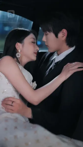 จมดิ่งในราตรีขาว