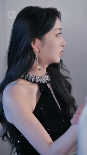 จมดิ่งในราตรีขาว