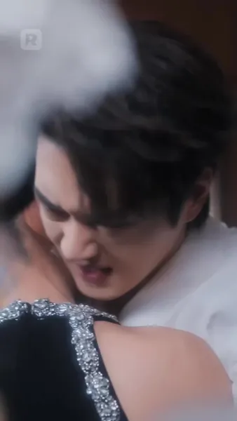 จมดิ่งในราตรีขาว