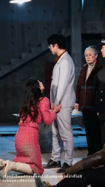 ดอกไม้บานในยามใบไม้ผลิ