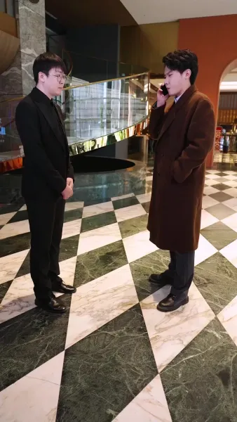 เขาไม่ใช่คนธรรมดา