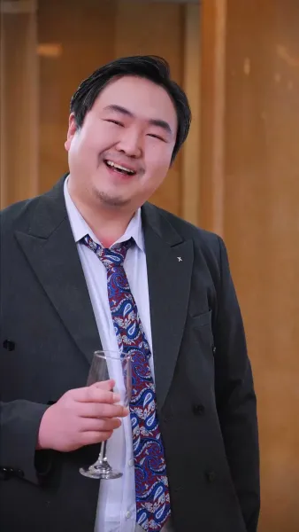 เขาไม่ใช่คนธรรมดา