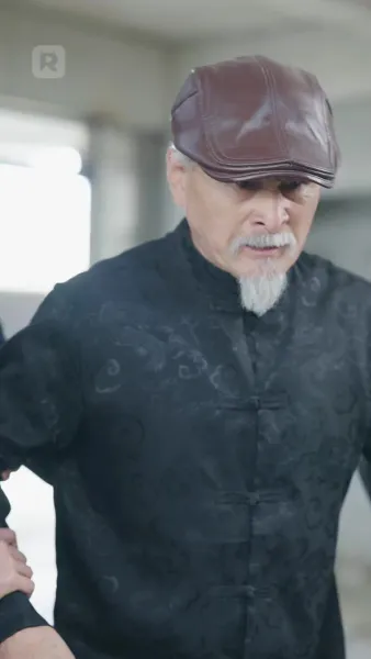 พี่สาวครับ
รับรักผมหน่อย