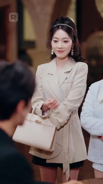 พี่สาวครับ
รับรักผมหน่อย